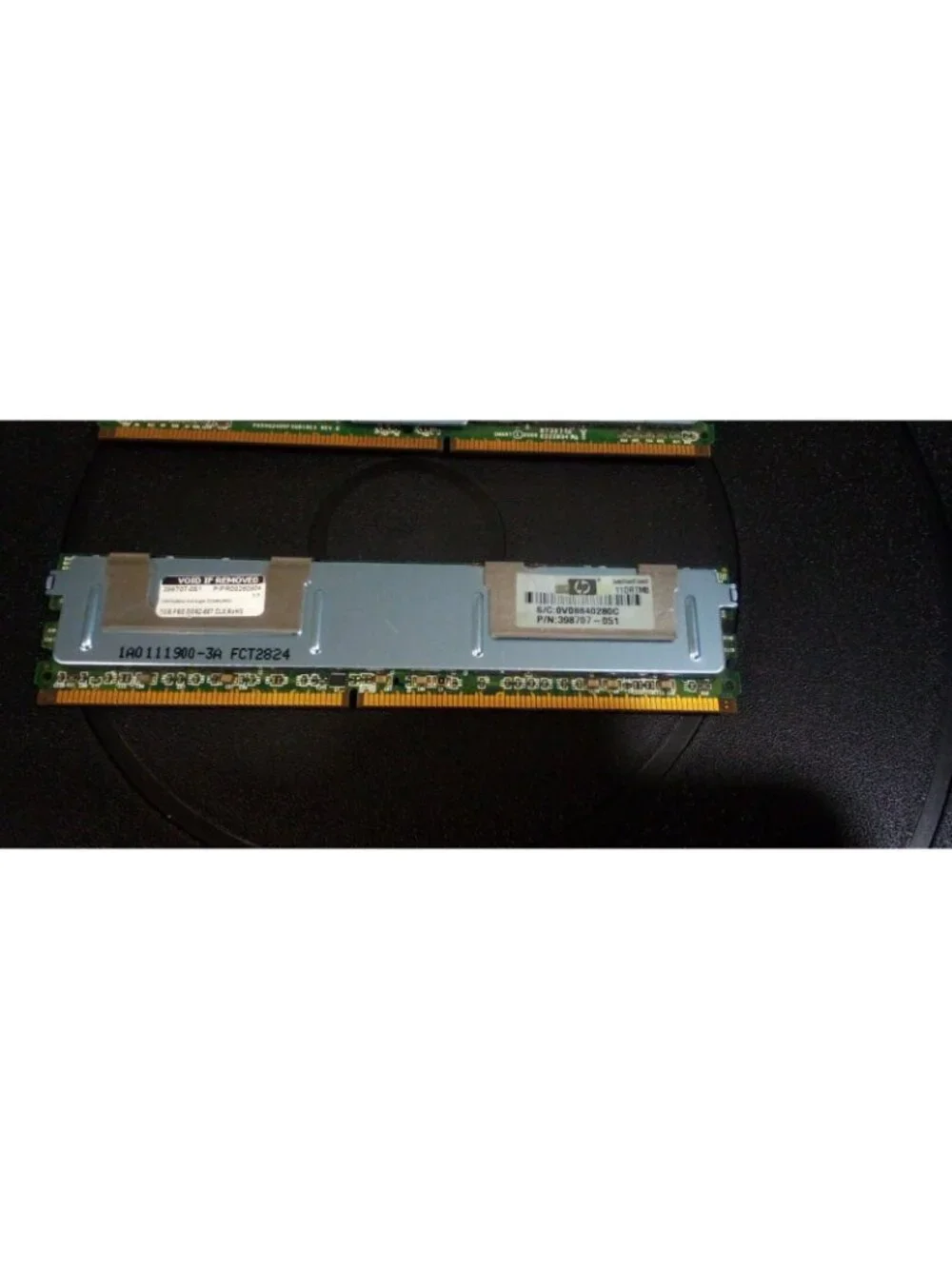 2 x2GB (4GB total) 